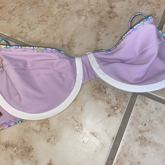 Kulani Kini -Laguna Lovers Ditzy UnderWire Top - Picture 3 of 4